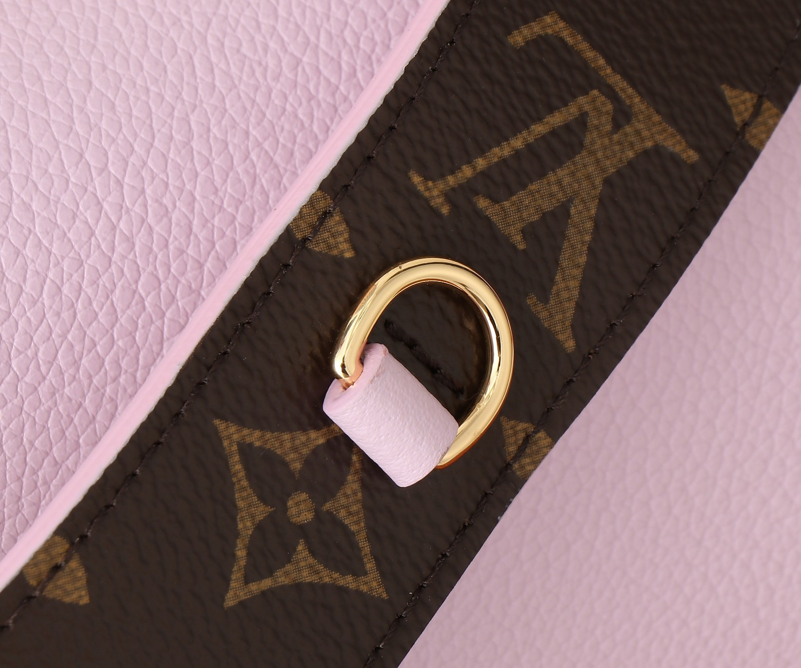 LV Speedy 18 M24598 18x12.5x11CM