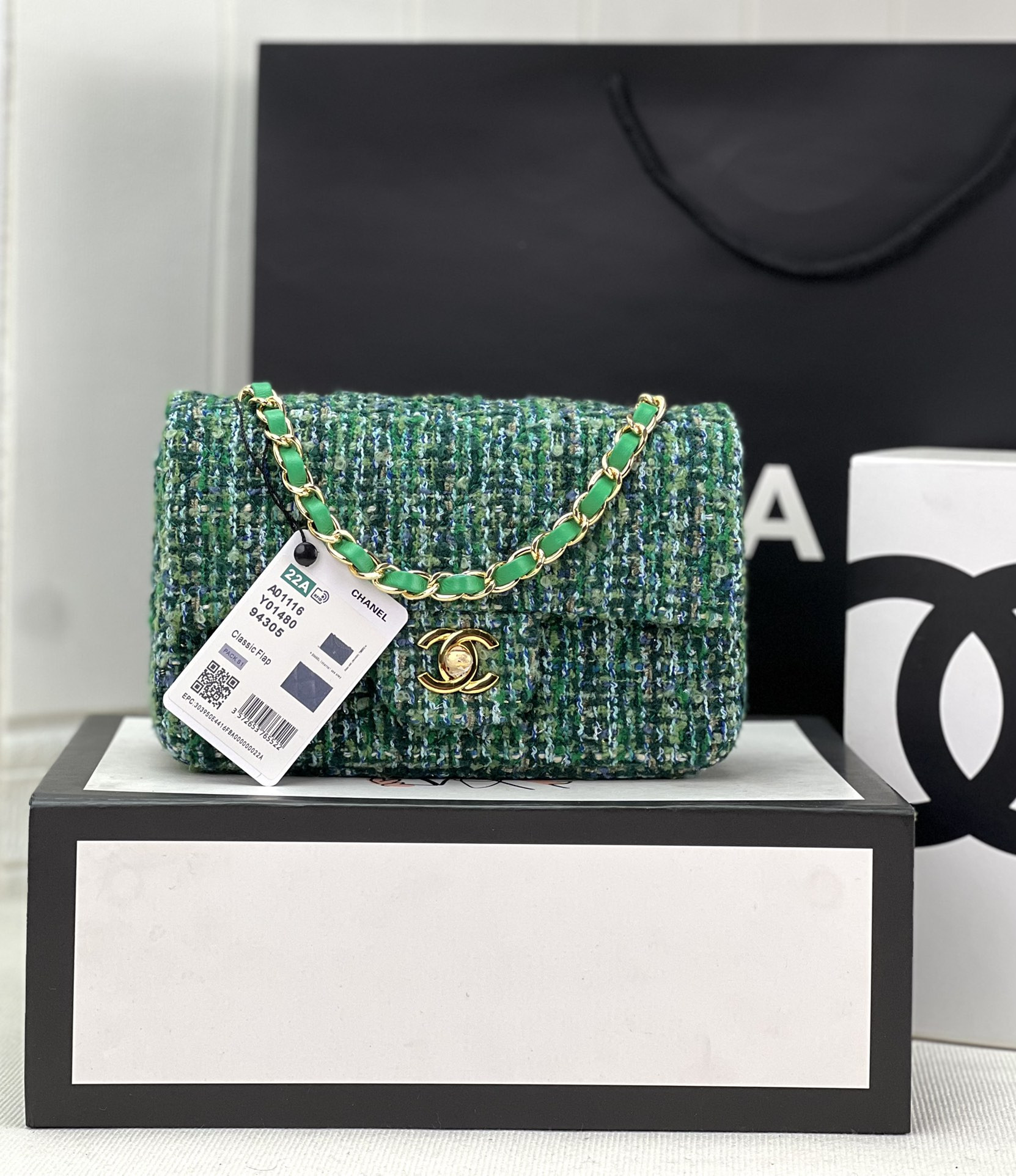 Ch**el Classic Flap Bag 20cm