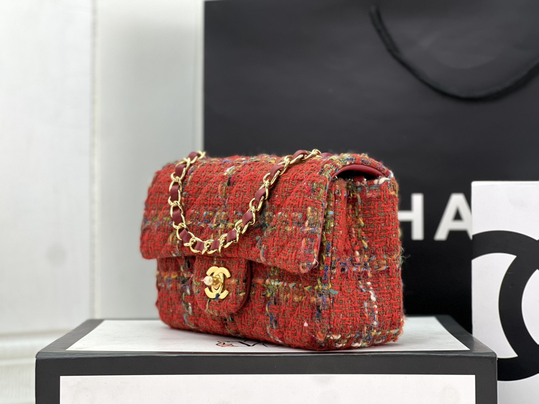 Ch**el Classic Flap Bag 20cm