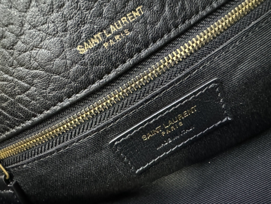 Y51 Calypso small in plunged lambskin 26x14x7cm