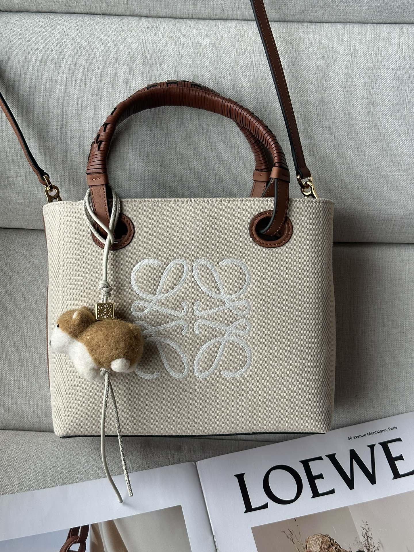 L0ew* Anagram Tote 22x9x19.5cm (no charm)
