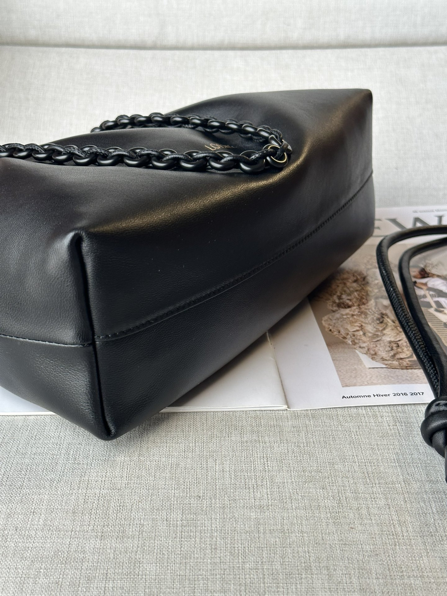 L0ew* Medium Flamenco purse in mellow nappa lambskin 30x10.5x20cm