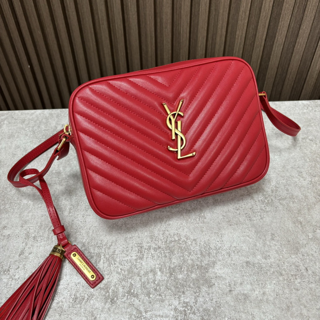 Y51 LOU camera bag in quilted leather 23x16x6cm