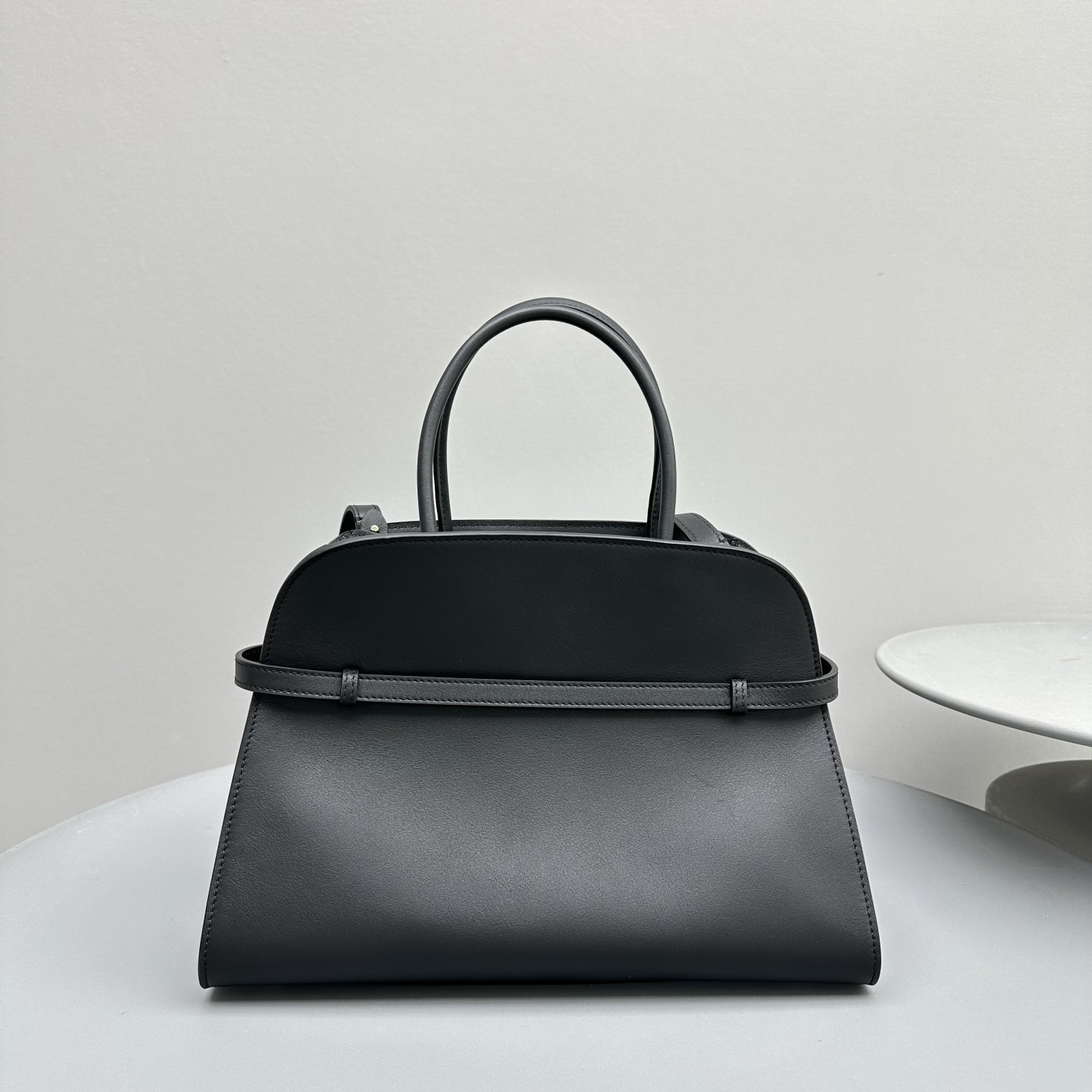 The R0w Margaux belt 12 32x15x25cm