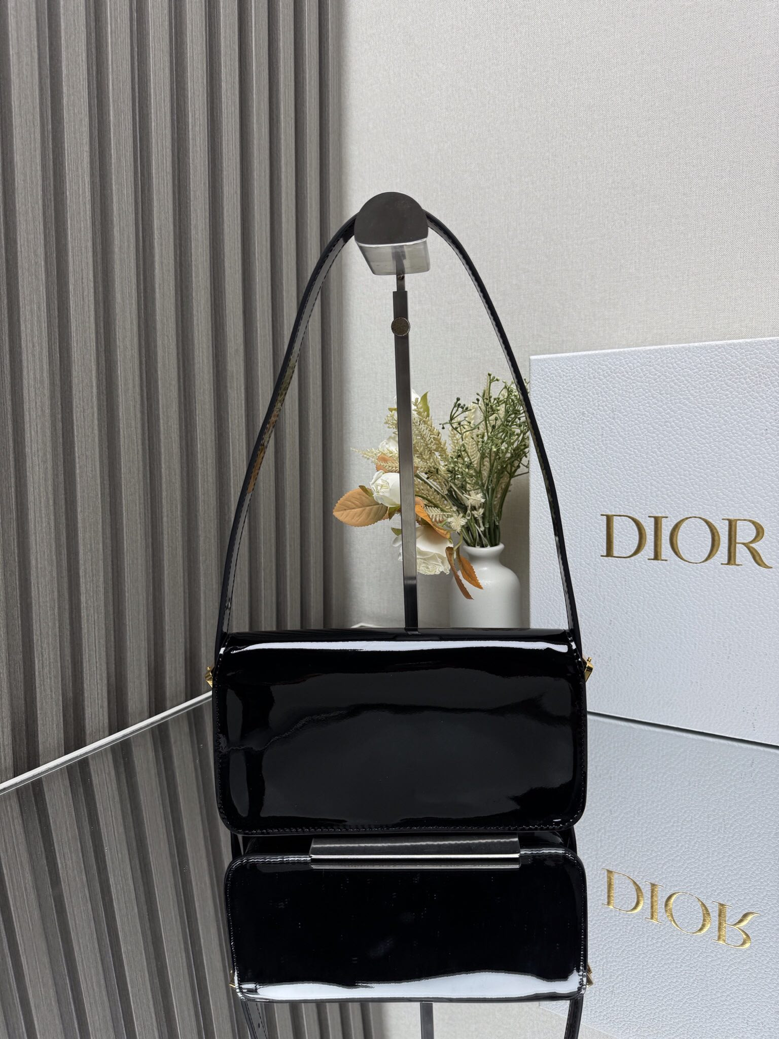 D10r Miss D10r flap bag 22 x 11 x 6 cm(Patent Calfskin)