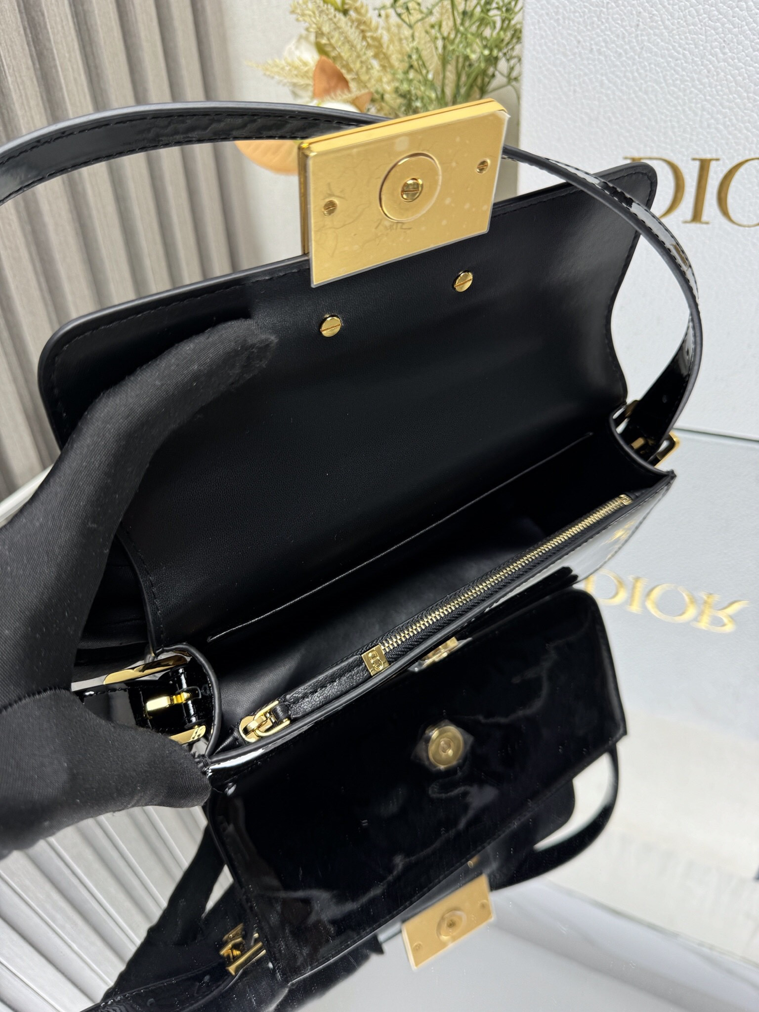 D10r Miss D10r flap bag 22 x 11 x 6 cm(Patent Calfskin)