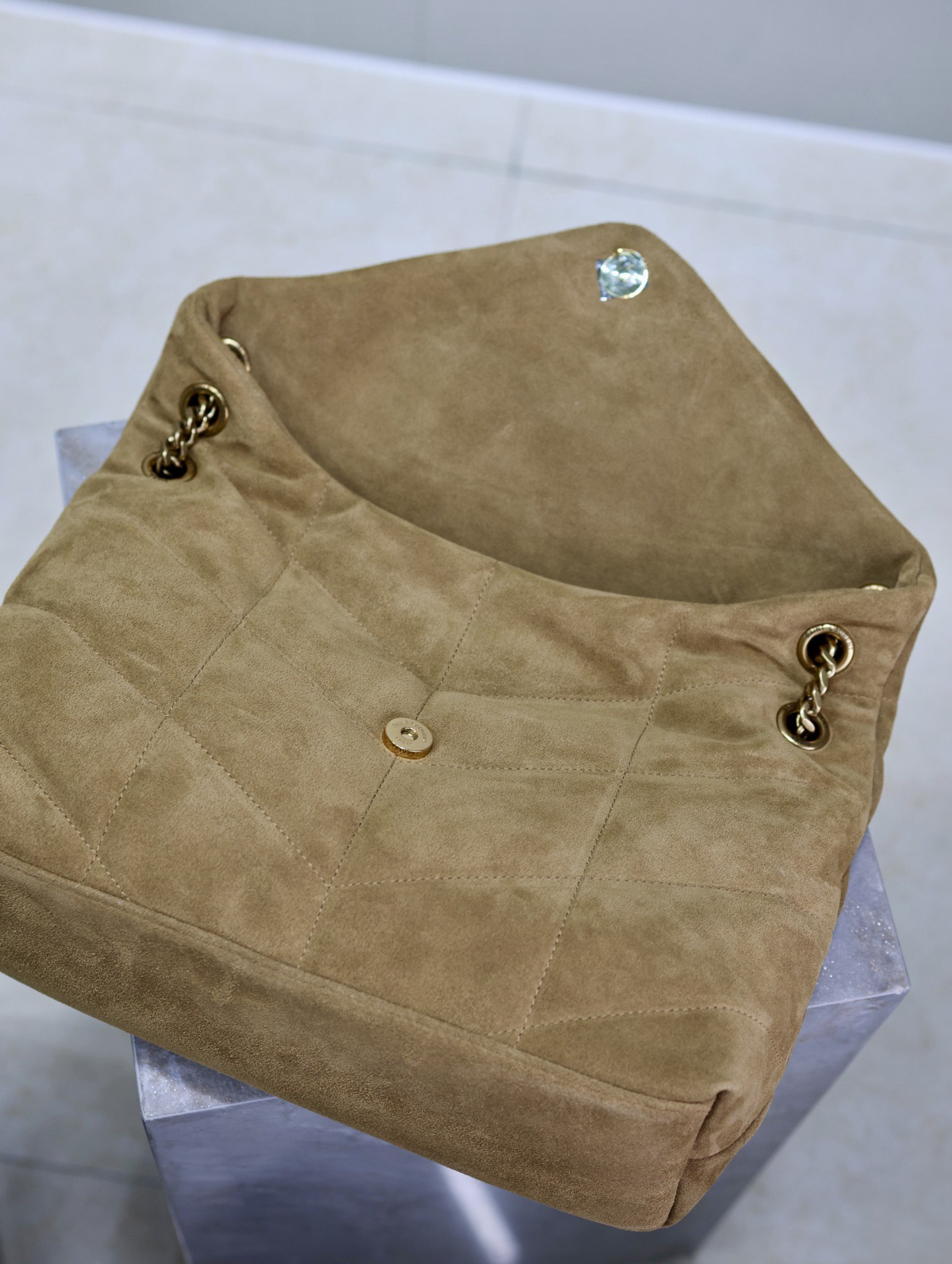 Y51 Loulou  Puffer (Suede)  35x23x13.5cm