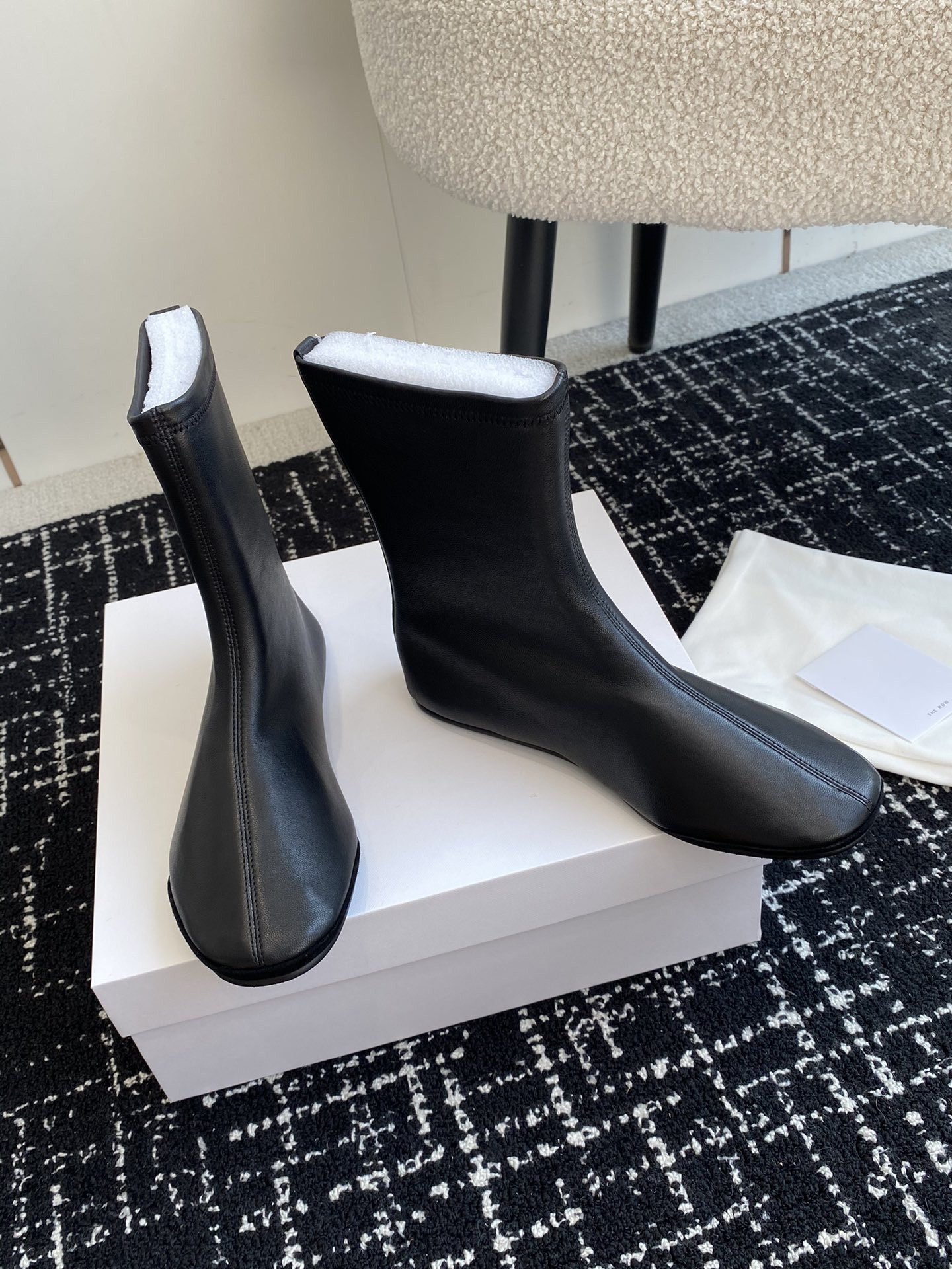 UA The R0w Boot