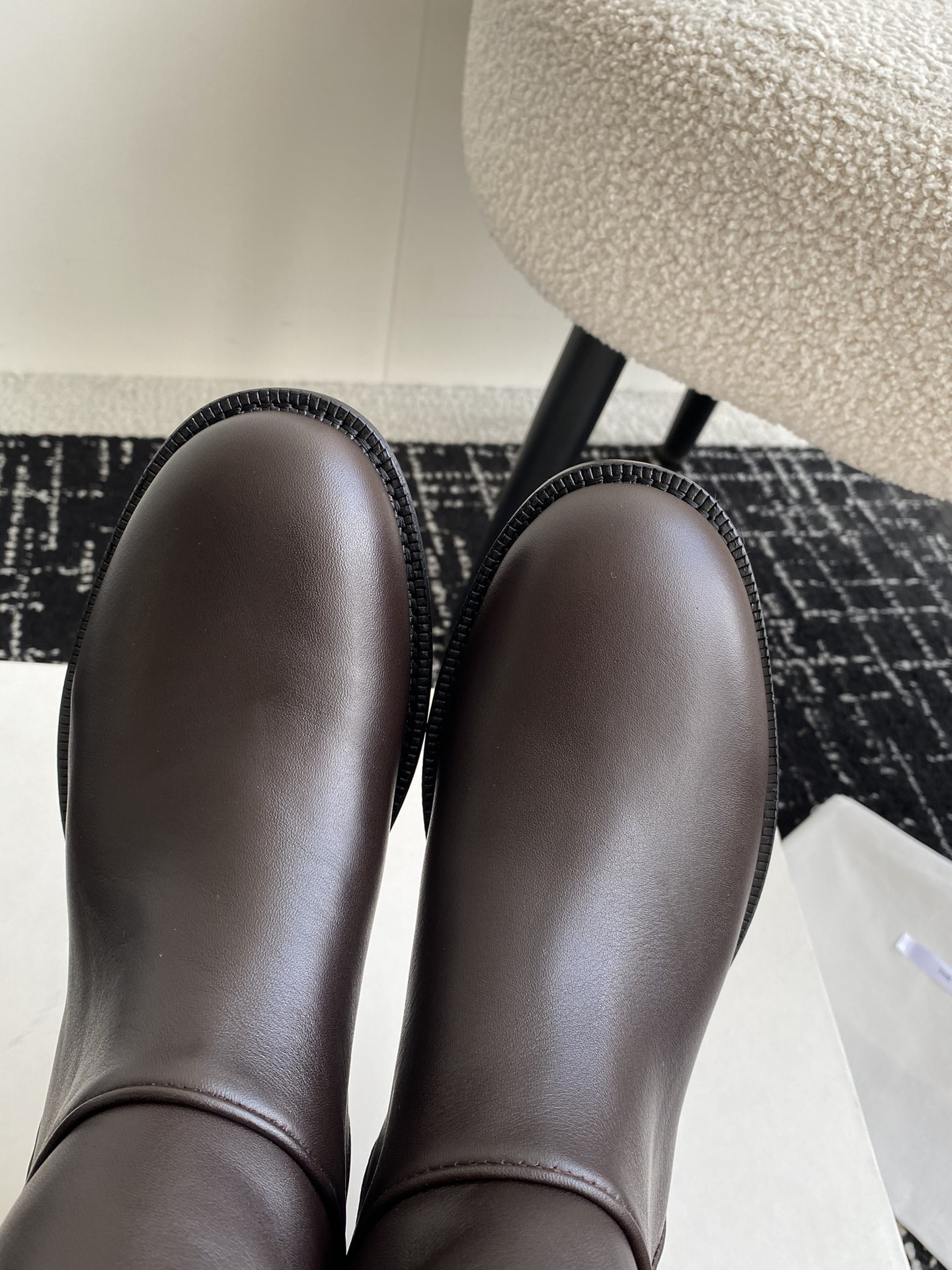 UA The R0w Boot