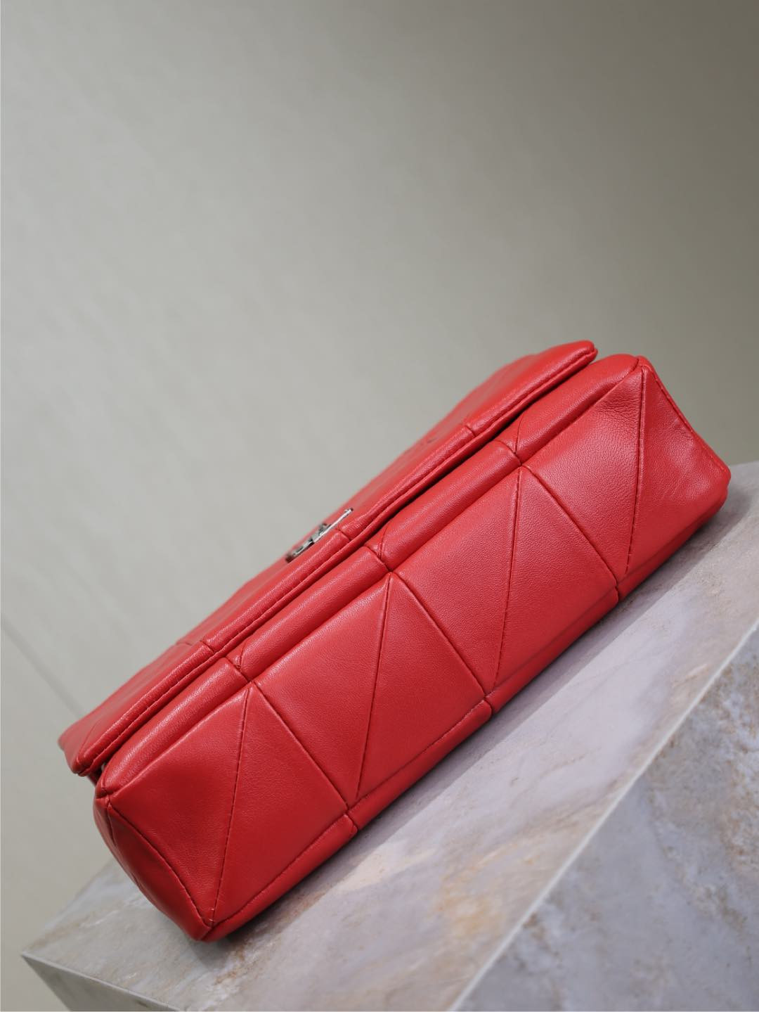 Y51 Jamie Medium 25x15x7.5cm