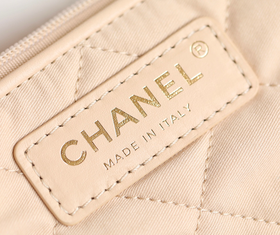 Ch**el 22 Handbag Calfskin 29x34x10.5cm