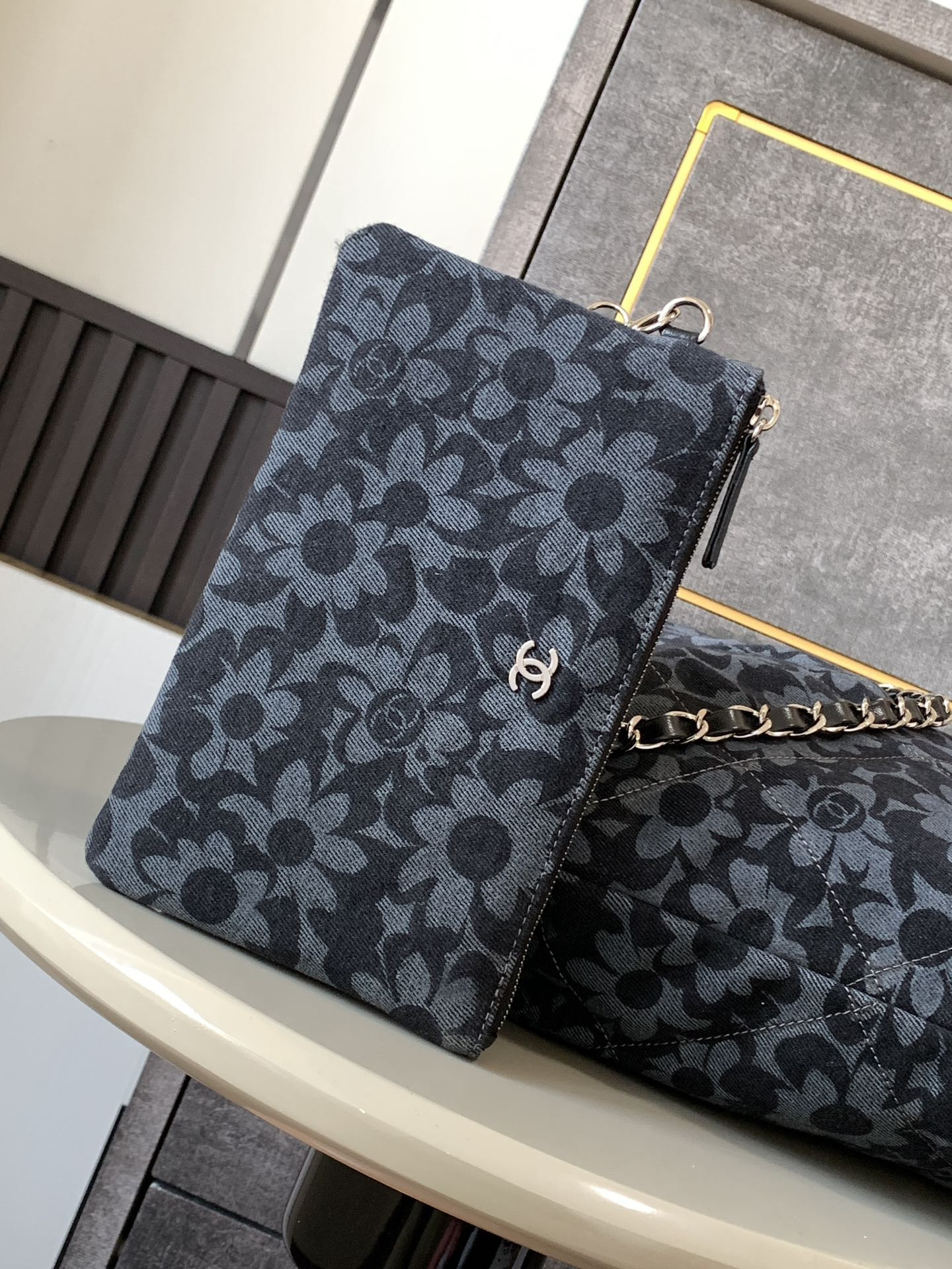 Ch**el 22 HANDBAG 39×42×8cm