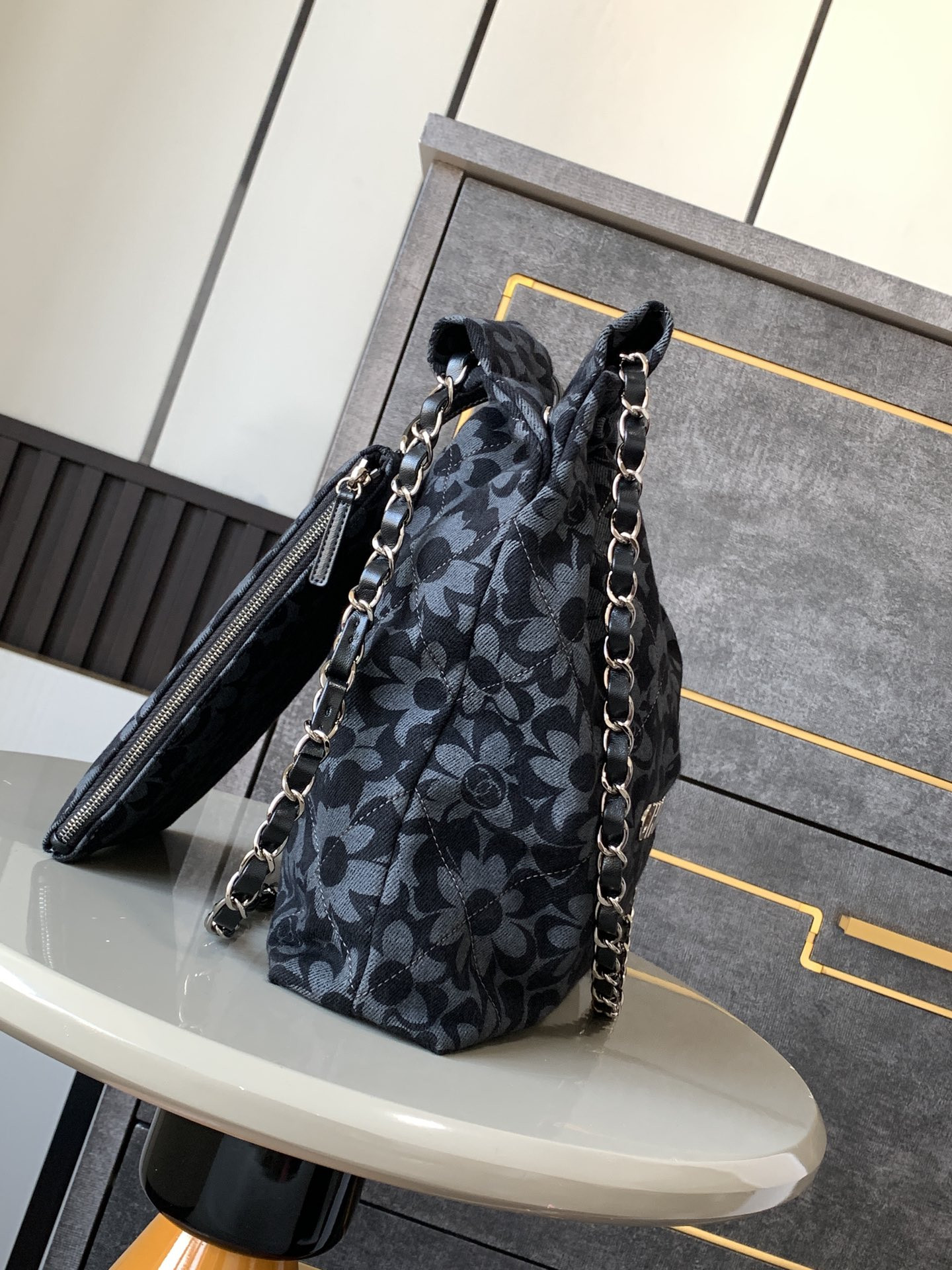 Ch**el 22 HANDBAG 35×37×7cm
