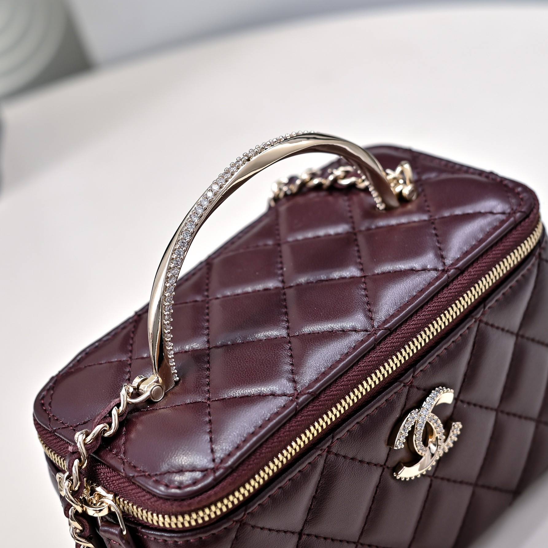 Ch**el Clutch With Chain 17cm