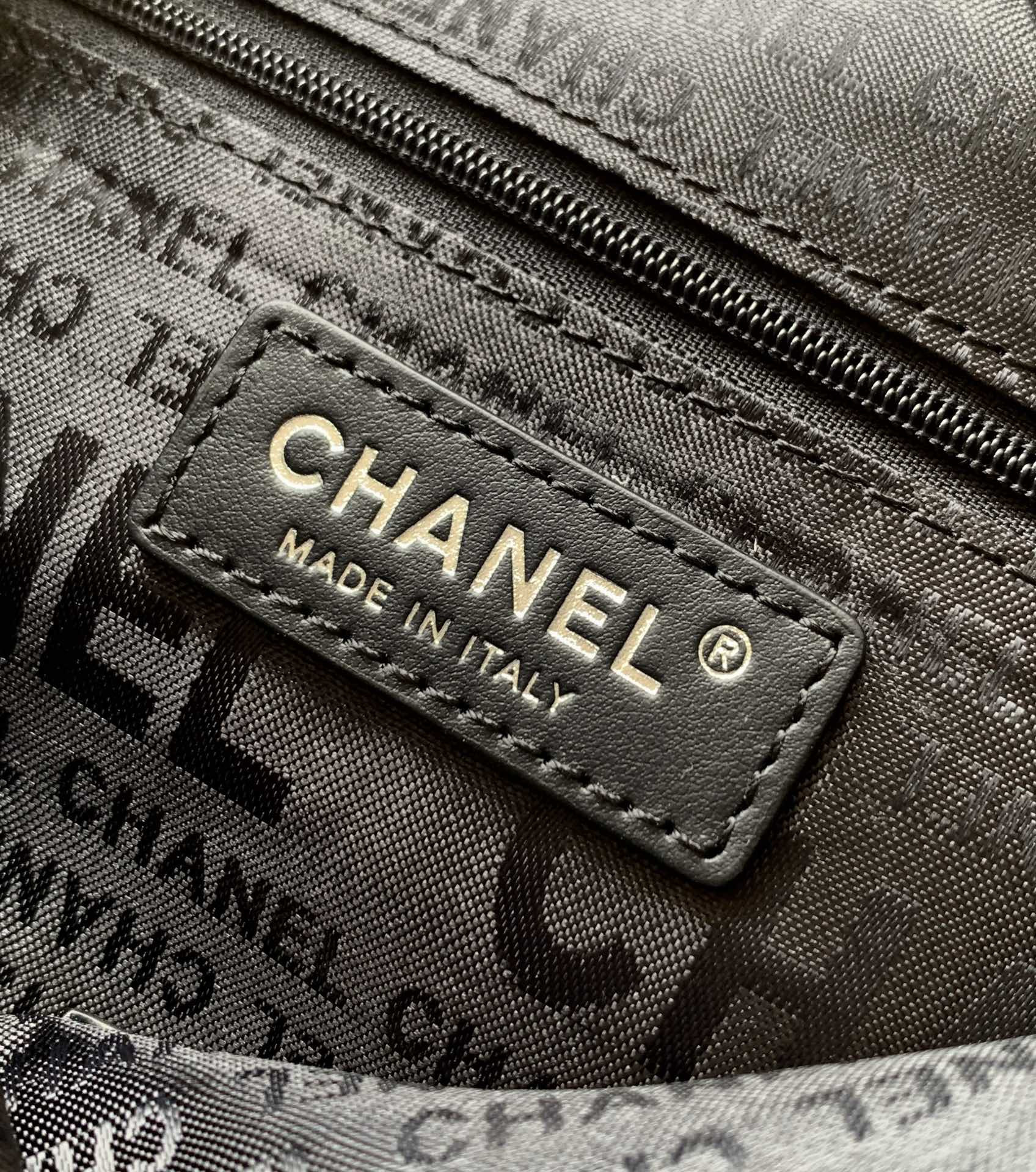 Ch**el OHANEL hobo bag 30x20x12cm
