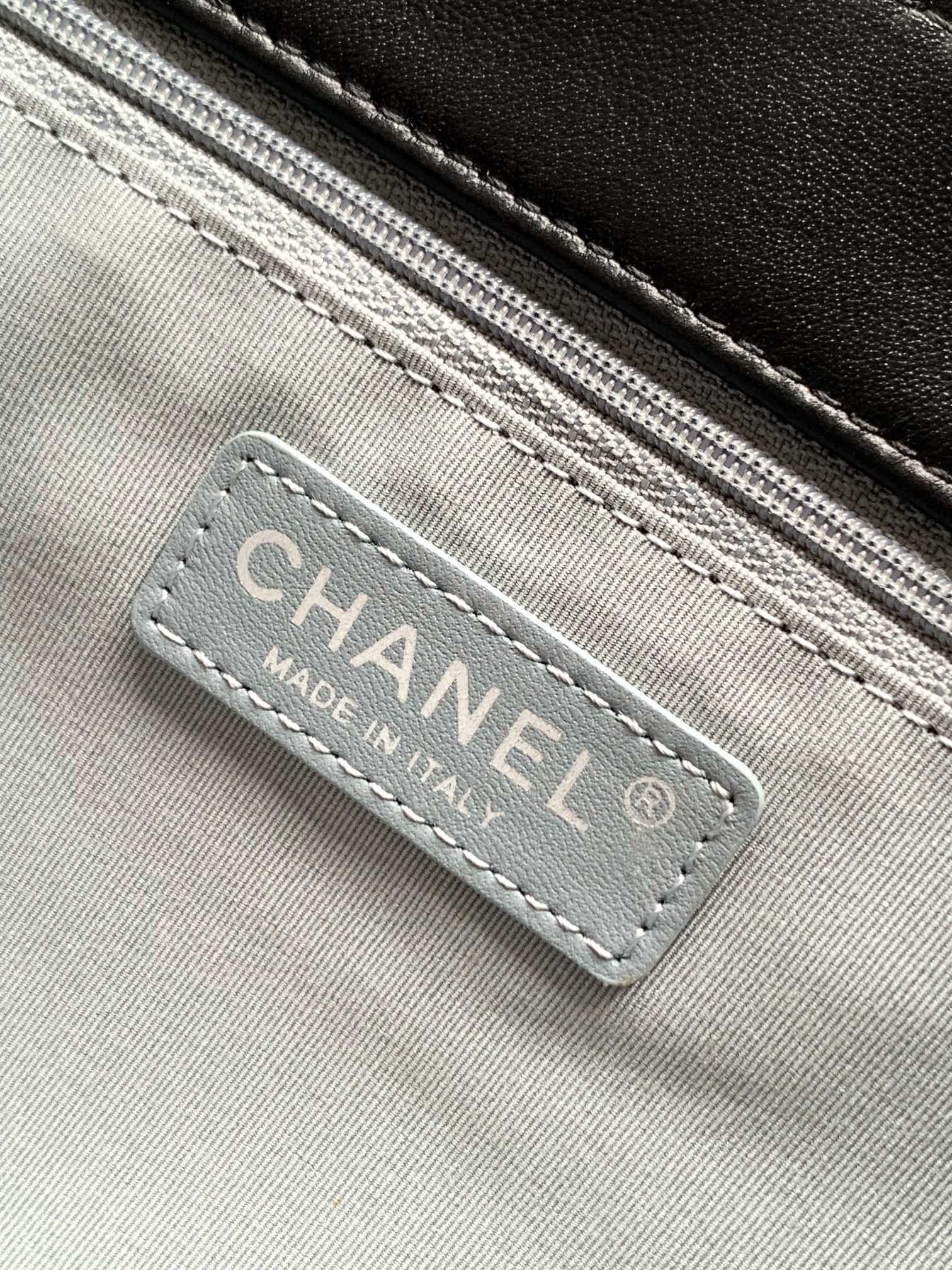 Ch**el Crossbody Bag 26x34x7.5cm