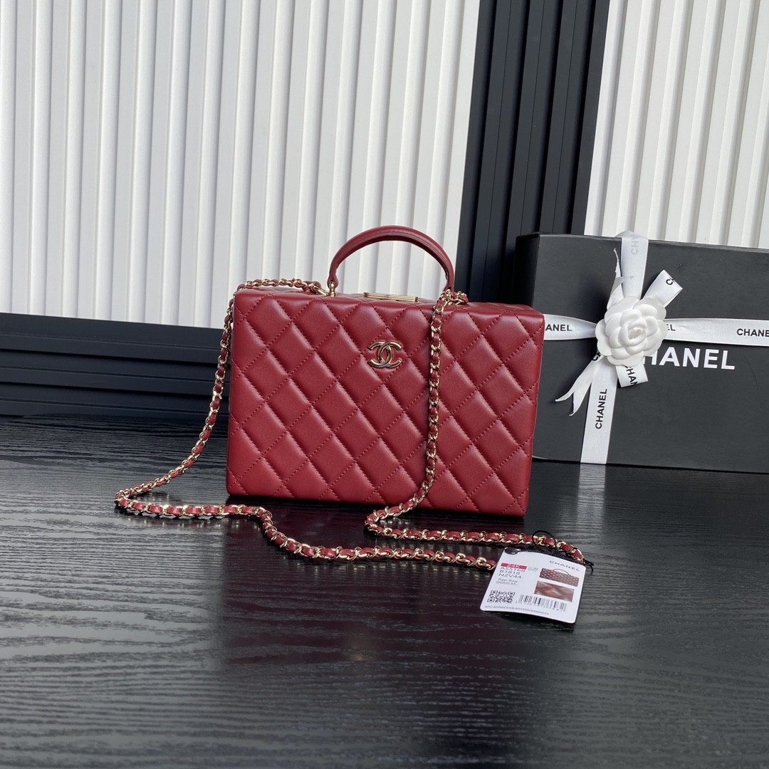 Ch**el Box bag 15x22x7.5cm