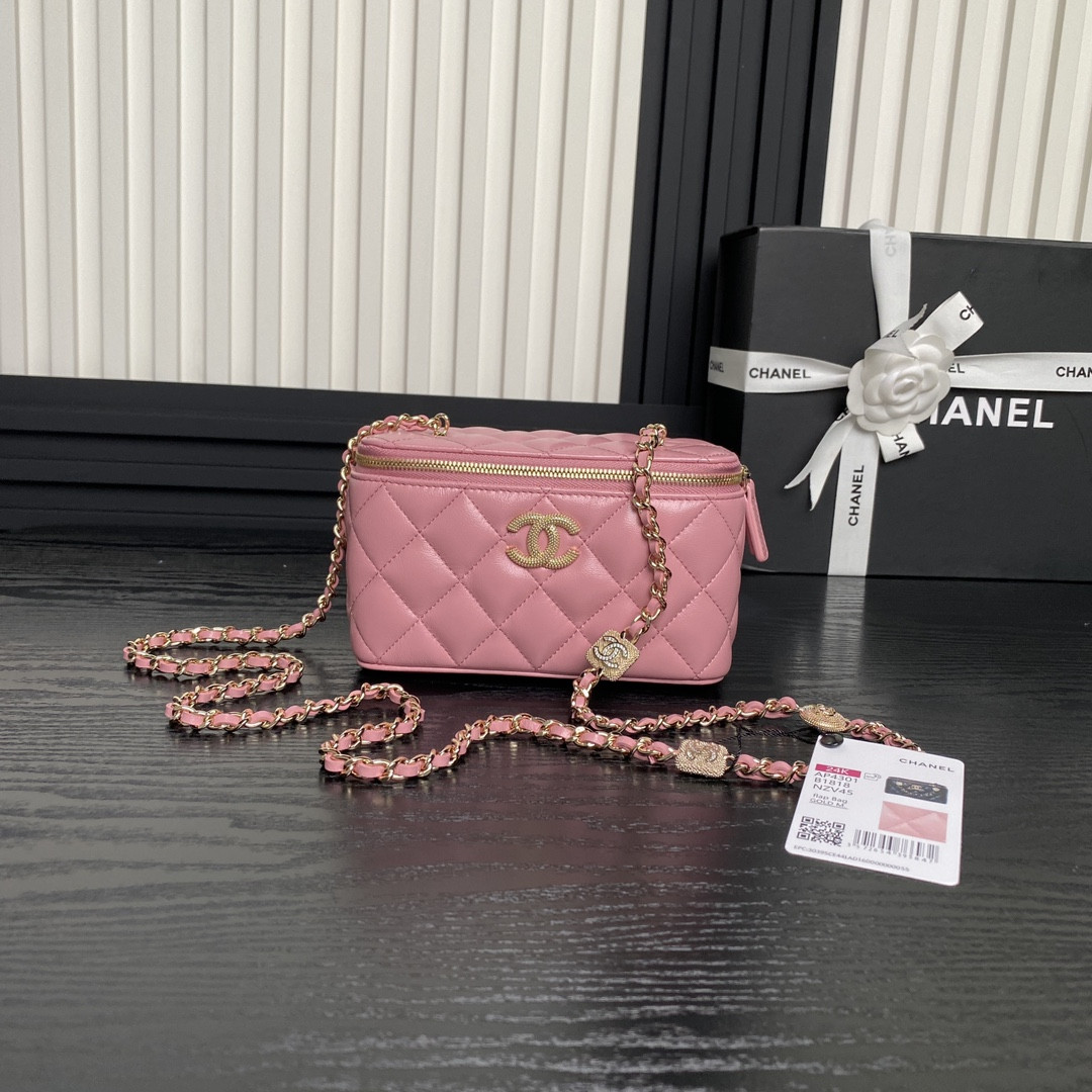 Ch**el Vanity With Chain  9.5x17x8cm