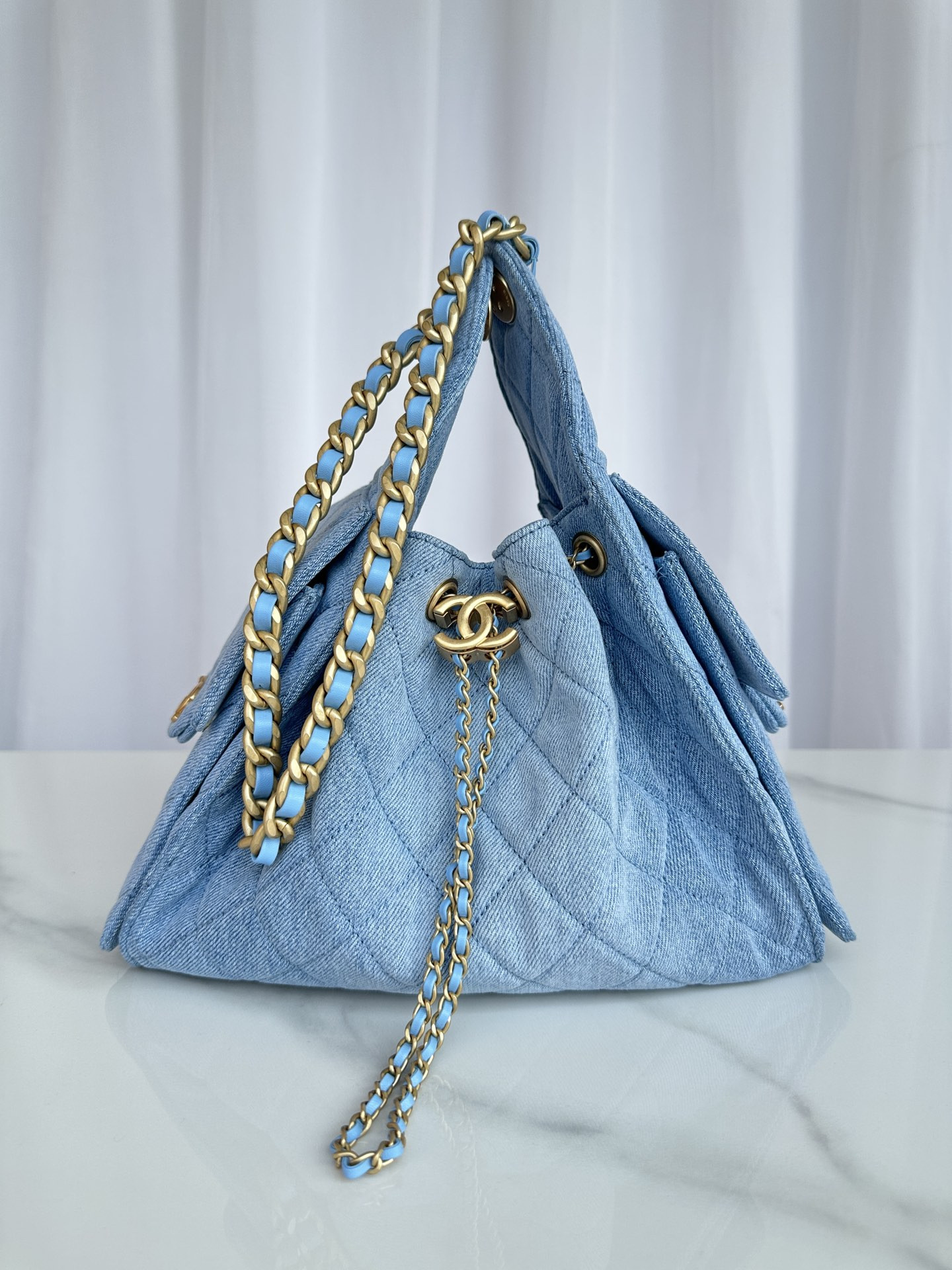Ch**el 25 small Bucket Hobo handbag AS5293 30x26x14cm