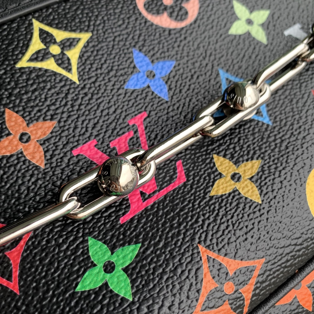 LV x TM Pochette Accessoires M13663 22x13x4cm