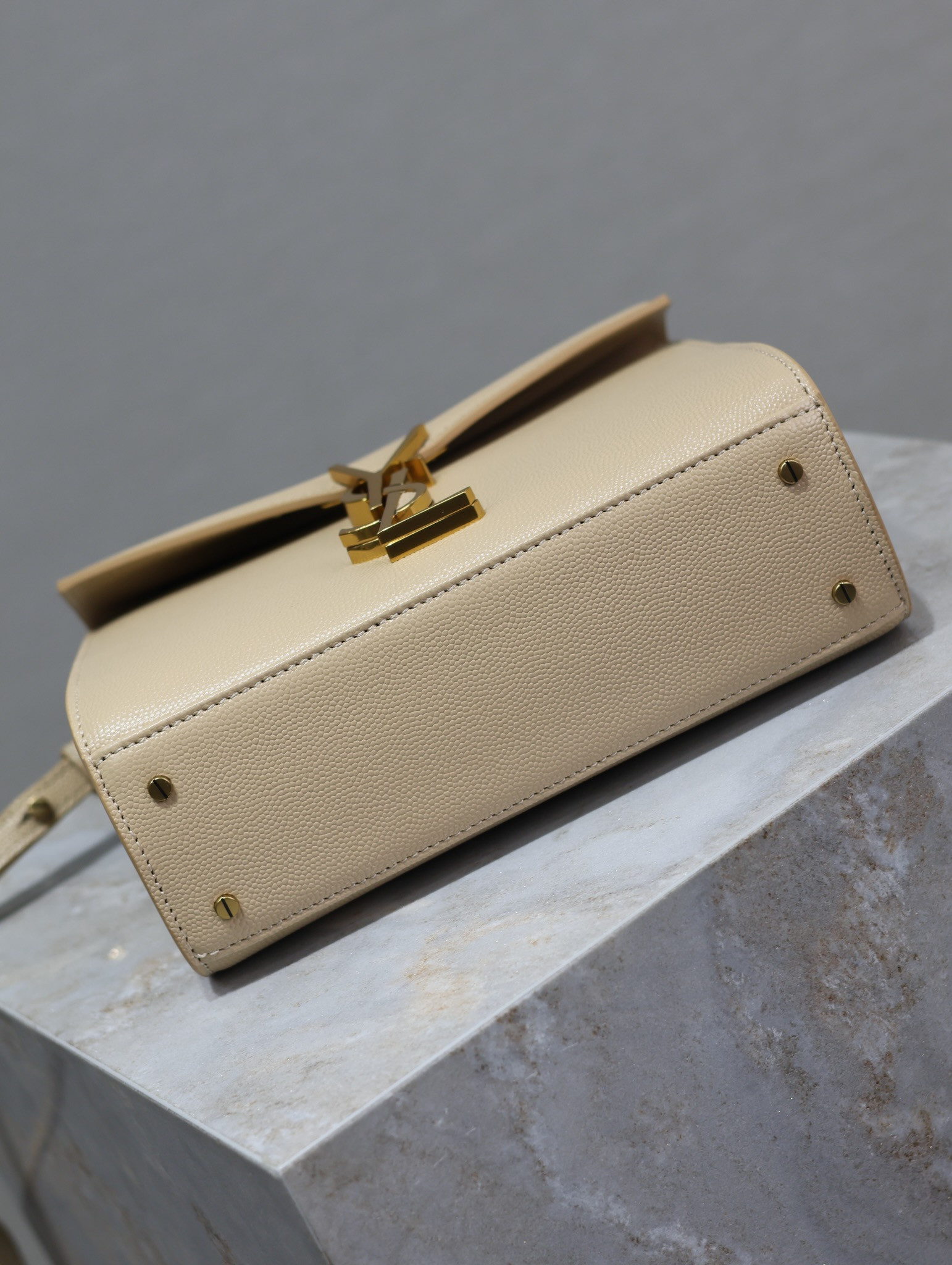 Y51 cassandra mini top handle bag 20x16x7.5cm