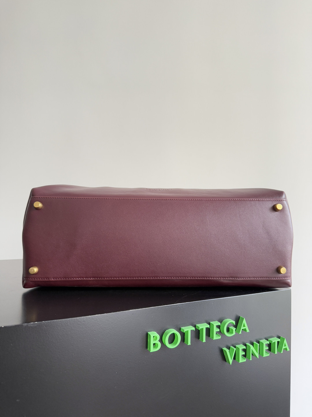 B0tt*ga Ven*ta Large Ciao Ciao 32x41.5x14.5cm