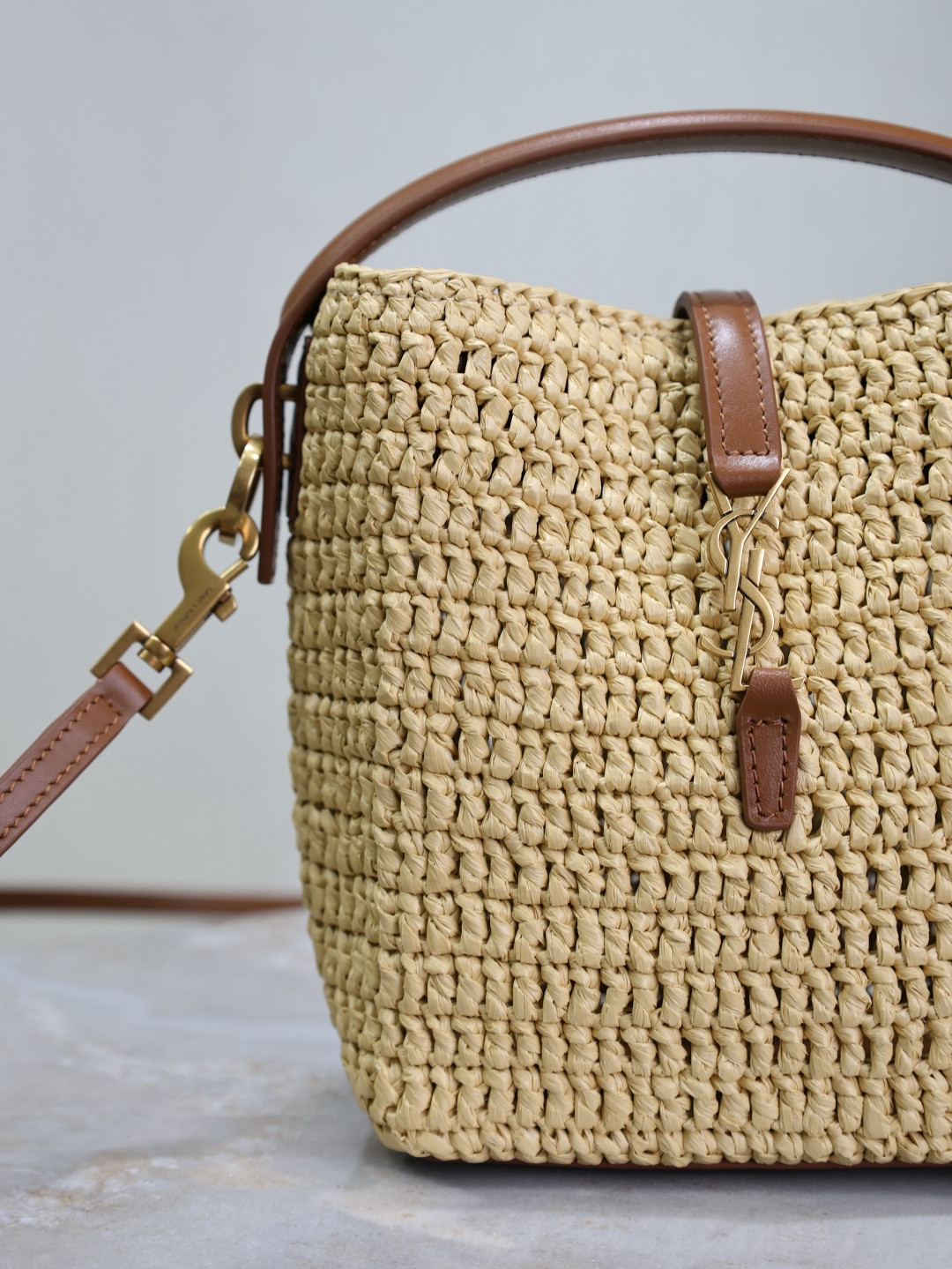 Y51 LE 37 mini (raffia) 15x13x6cm