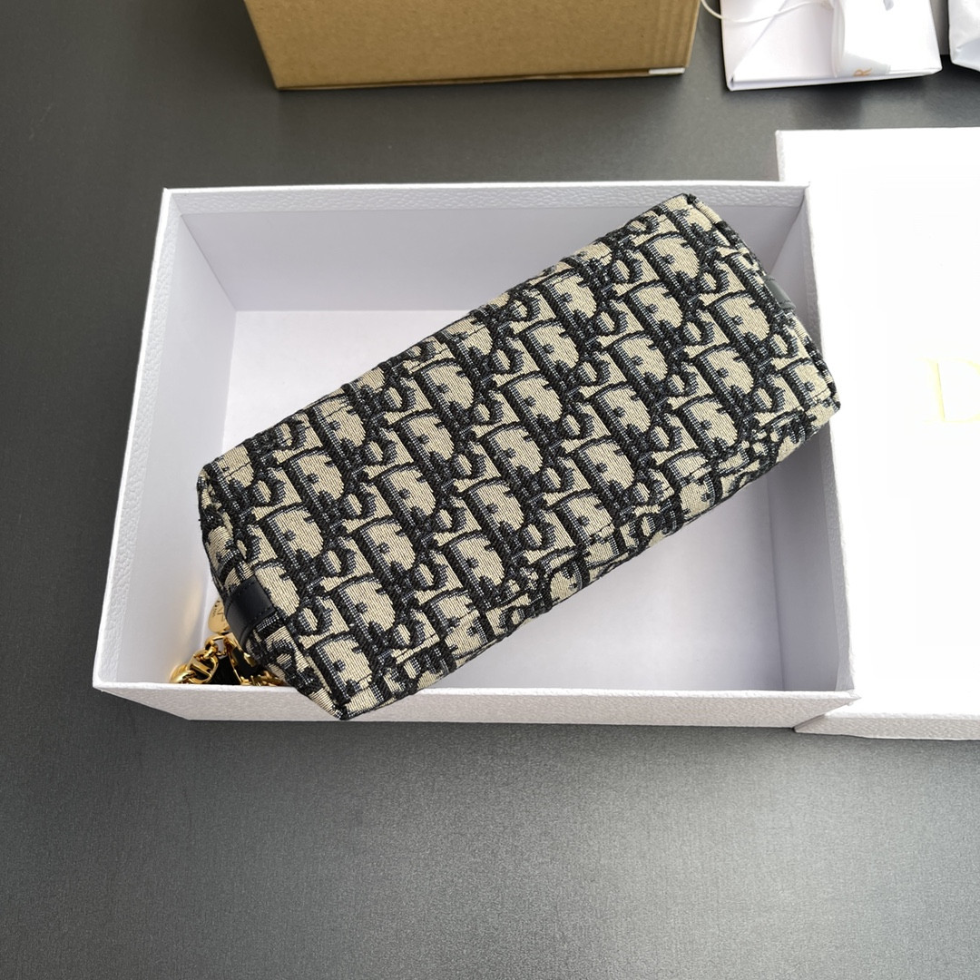 D10r D10rstar hobo bag 22 x 14.5 x 10 cm