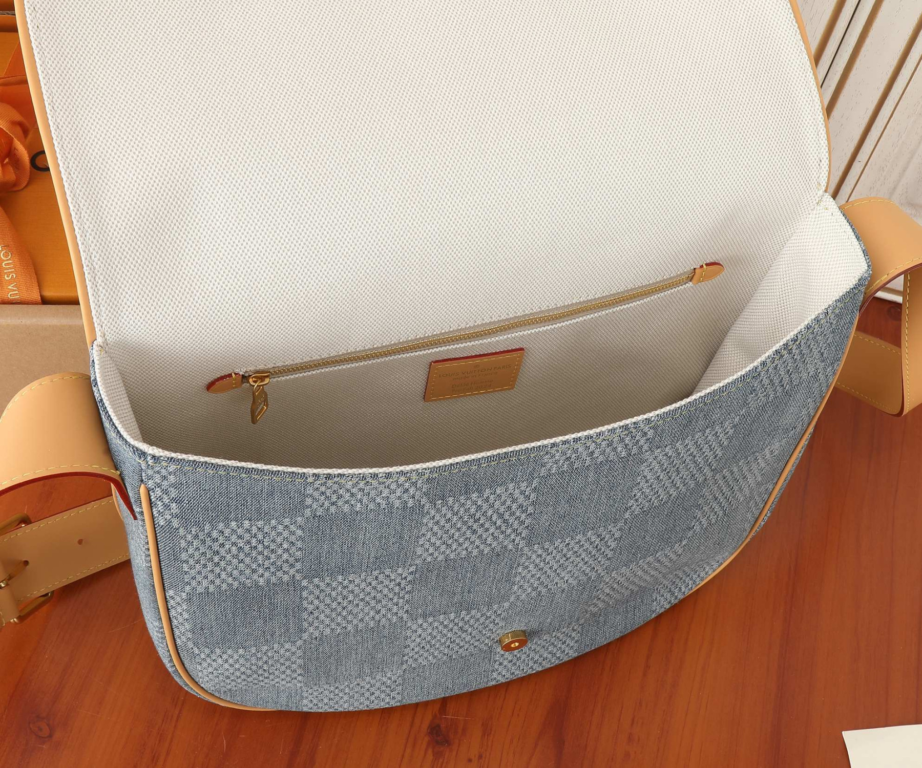 LV Montsouris Messenger MM N40743 35x29x12cm