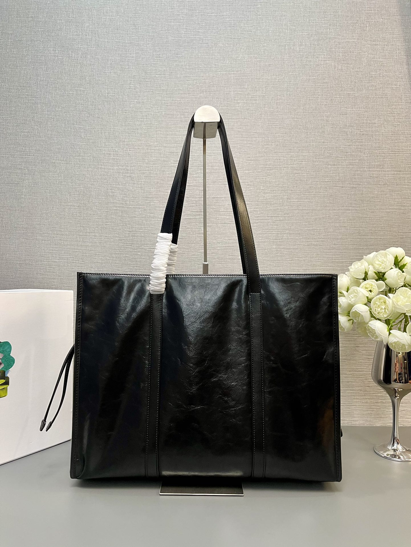 Pra*a Large leather tote bag 31x39x10cm