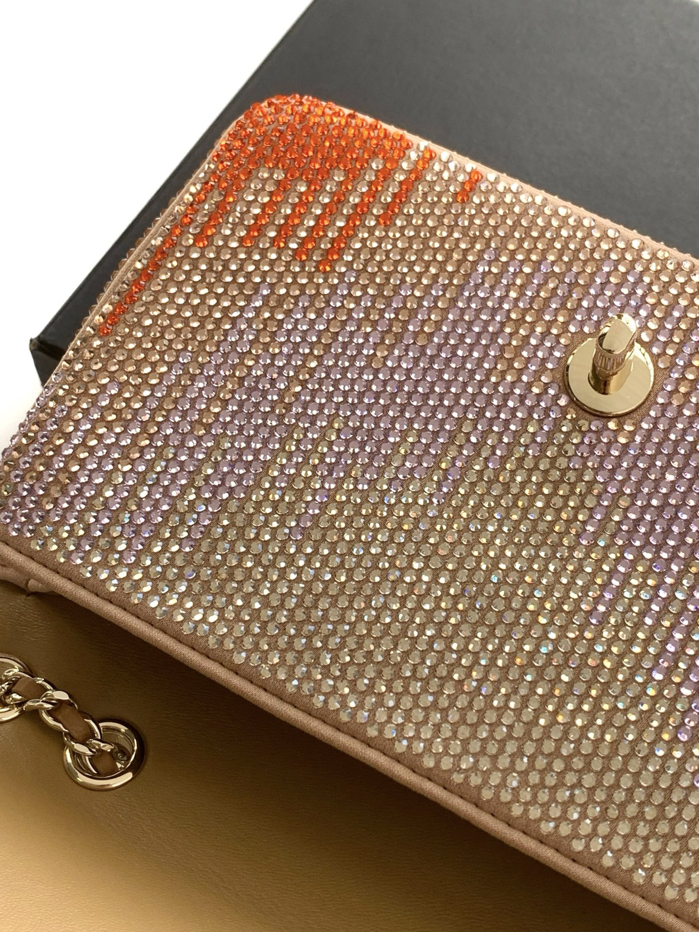 Ch**el 25ss CLASSIC FLAP HANDBAG CF 14x21x8cm