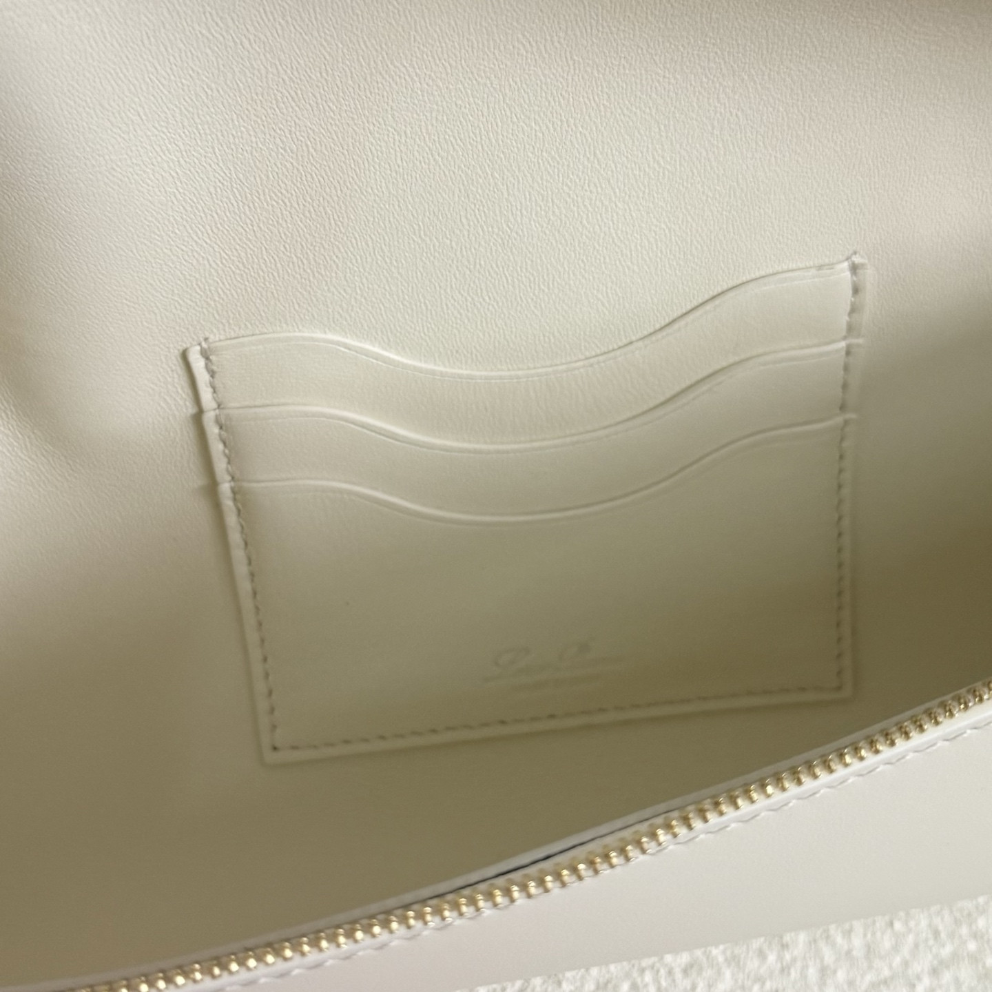 L0r0 P1ana Extra Clutch L29 29x14x3cm
