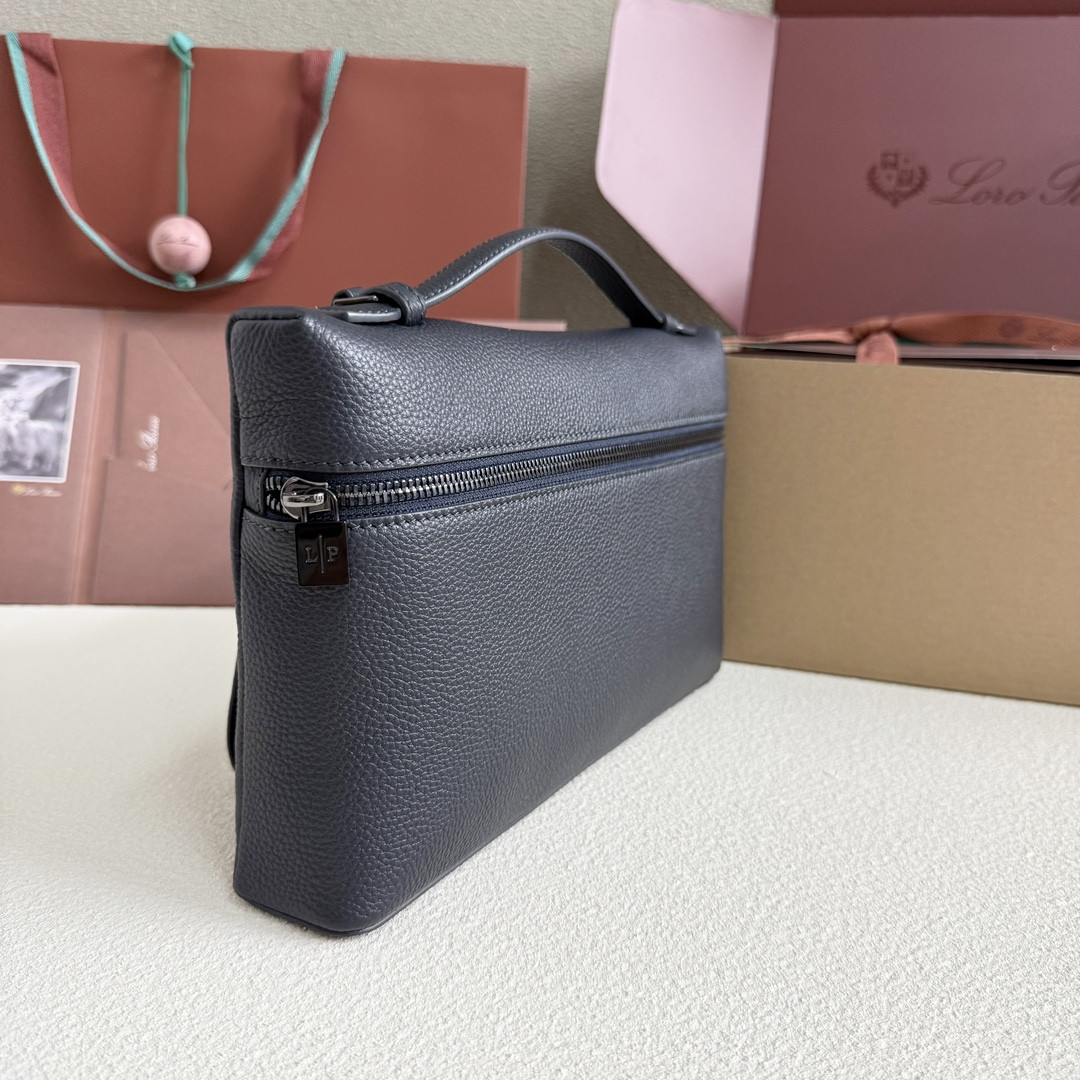 L0r0 P1ana Extra pouch L29 Deep Royal Blue 29x18x5cm