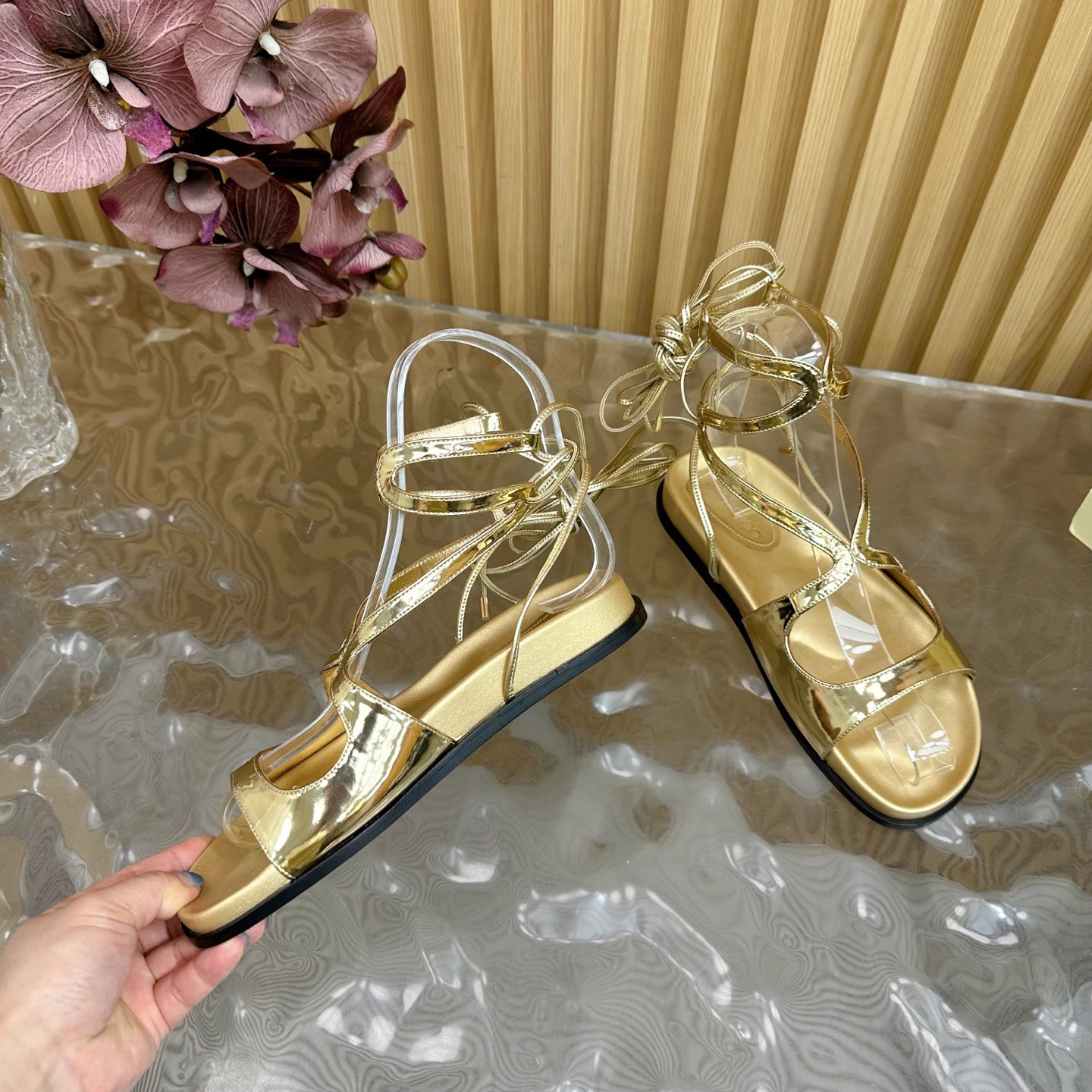 UA J1m*y Ch00 Sandals