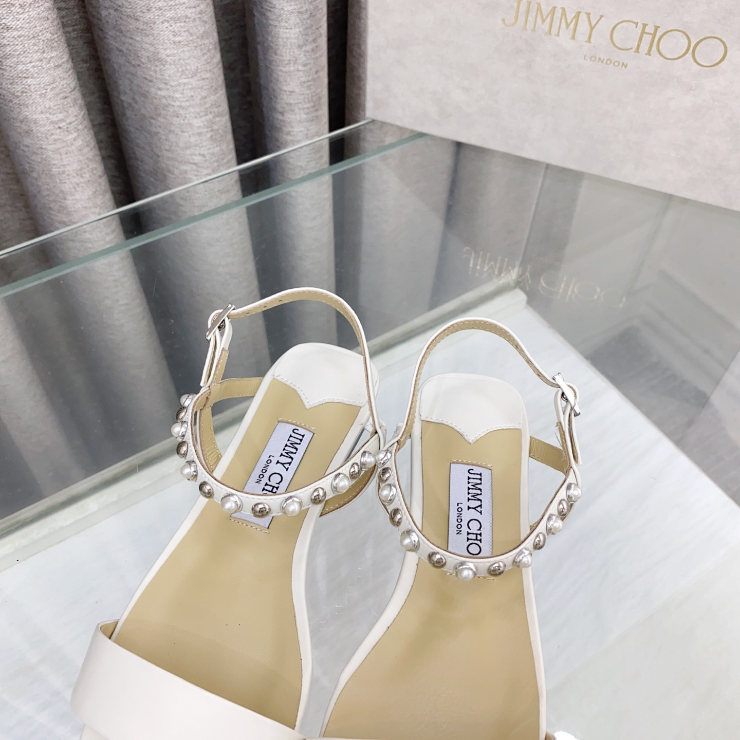 UA J1m*y Ch00 Sandals