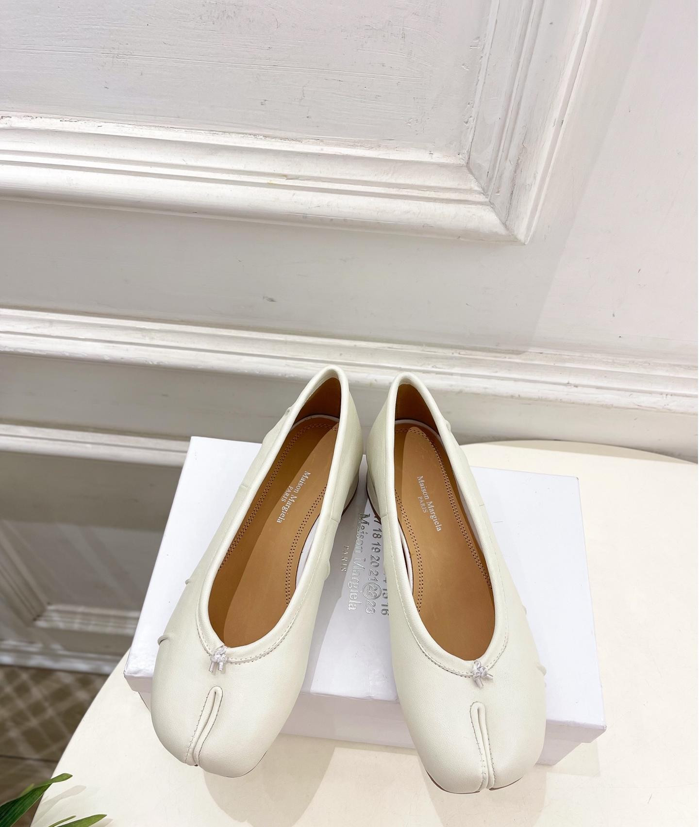 UA Ma1s0n Marg*e1a Tabi Ballerina