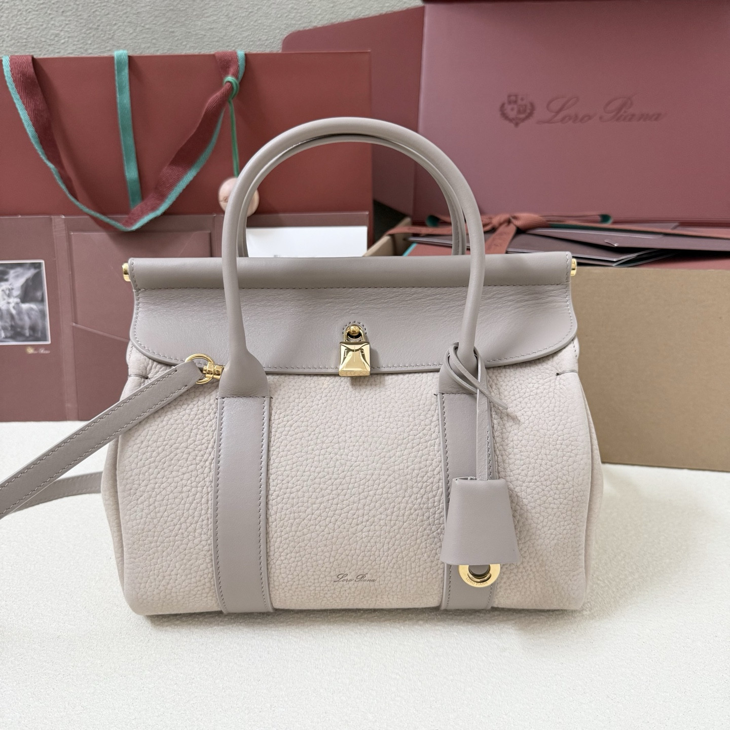 L0r0 P1ana Loom L25 Calfskin 25x18x12.5cm