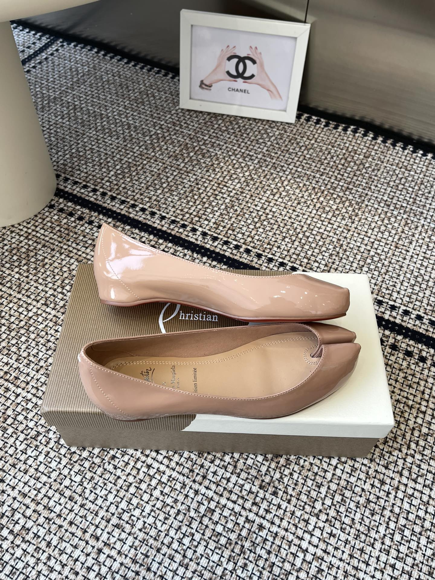 UA Chr1st1an Louboutin x Ma1s0n Marg*e1a Tabi Leather Ballet Flats