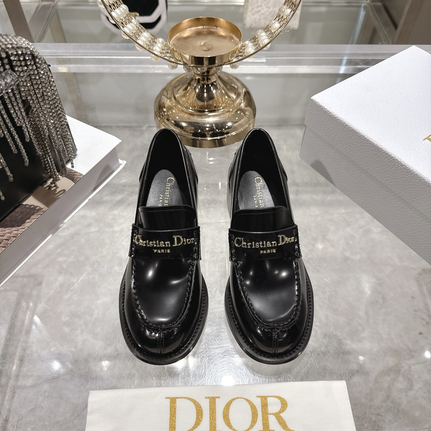 UA D10r Boy Pump