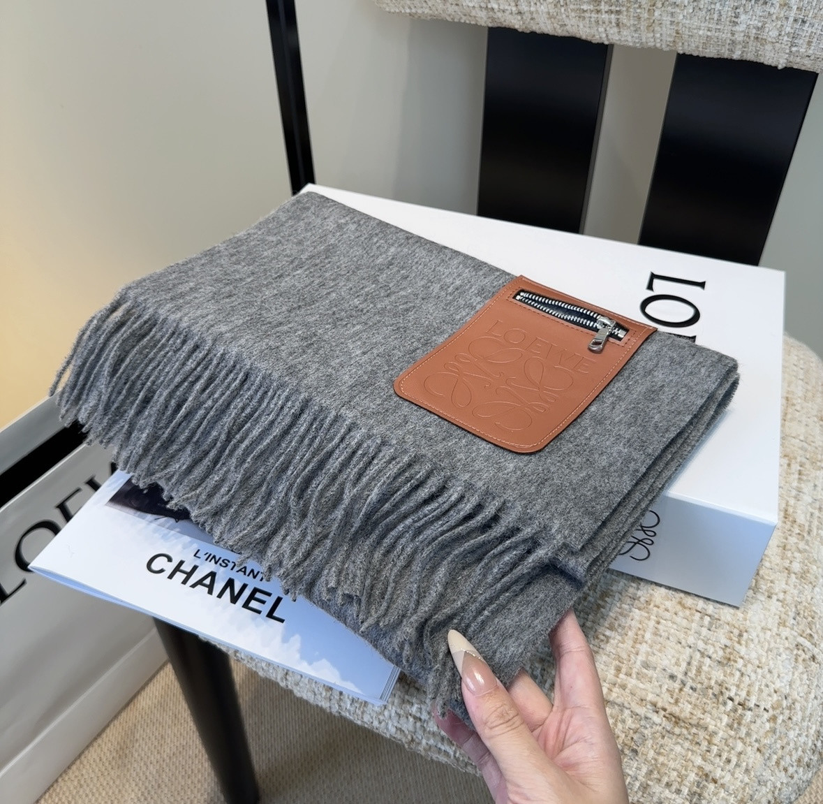 L0ew* scarf 30x180cm