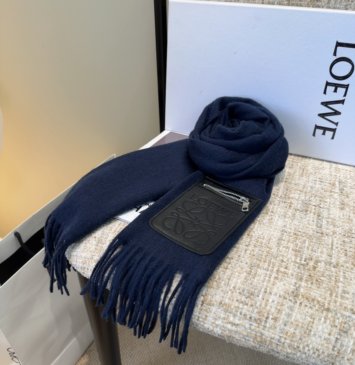L0ew* scarf 30x180cm