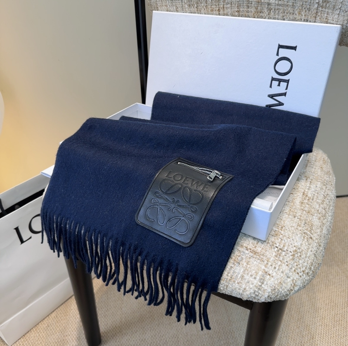 L0ew* scarf 30x180cm