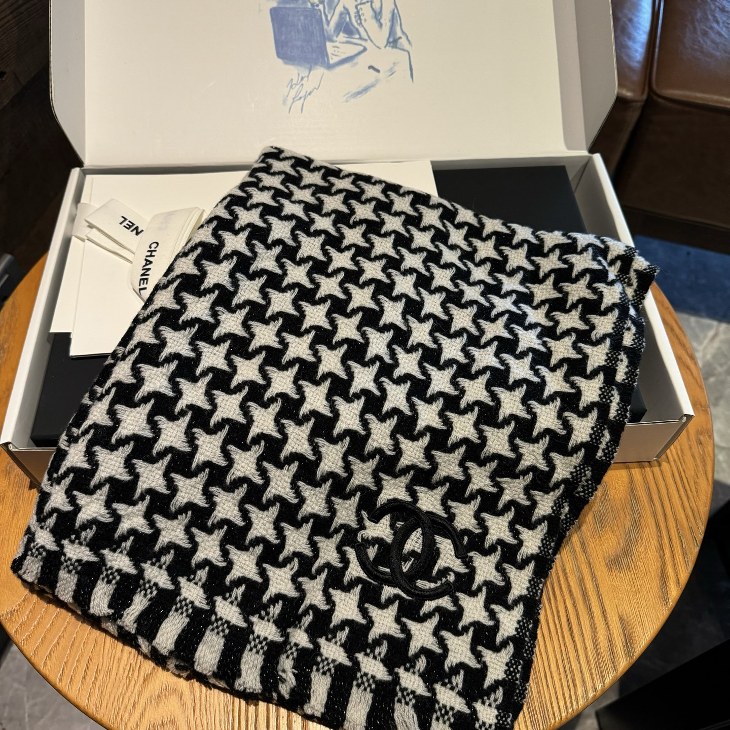 Ch**el scarf 45x200cm 100% cashmere