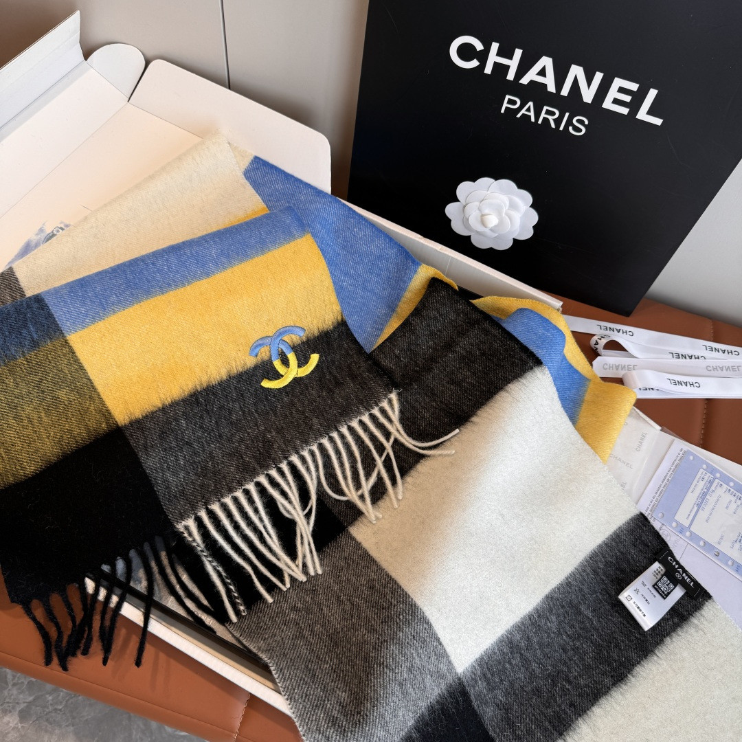 Ch**el scarf 30x200cm 100% lamb