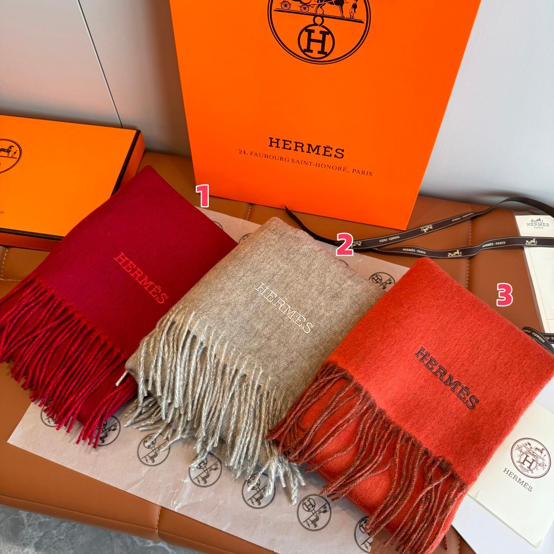 H**me5 scarf 35x180cm