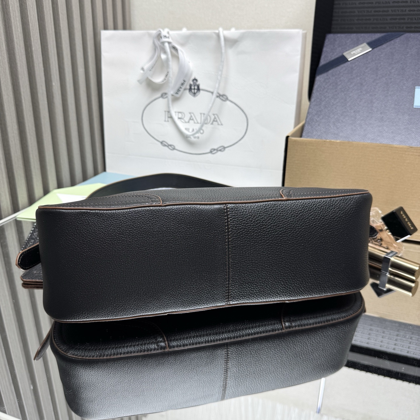 Pra*a Aimèe Large Leather Shoulder Bag 20x36x11cm