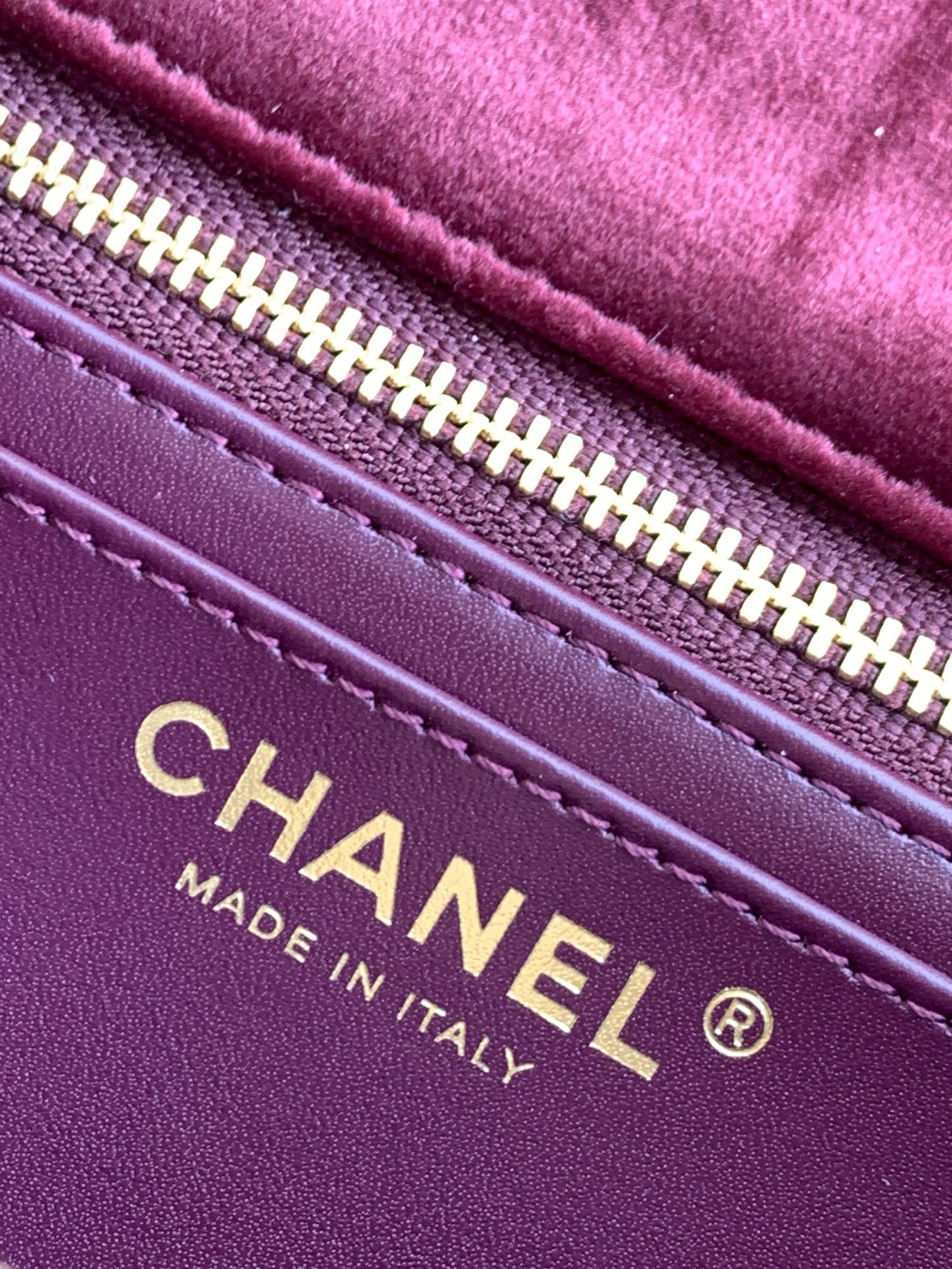 Ch**el MINI FLAP BAG 12×20×6 cm