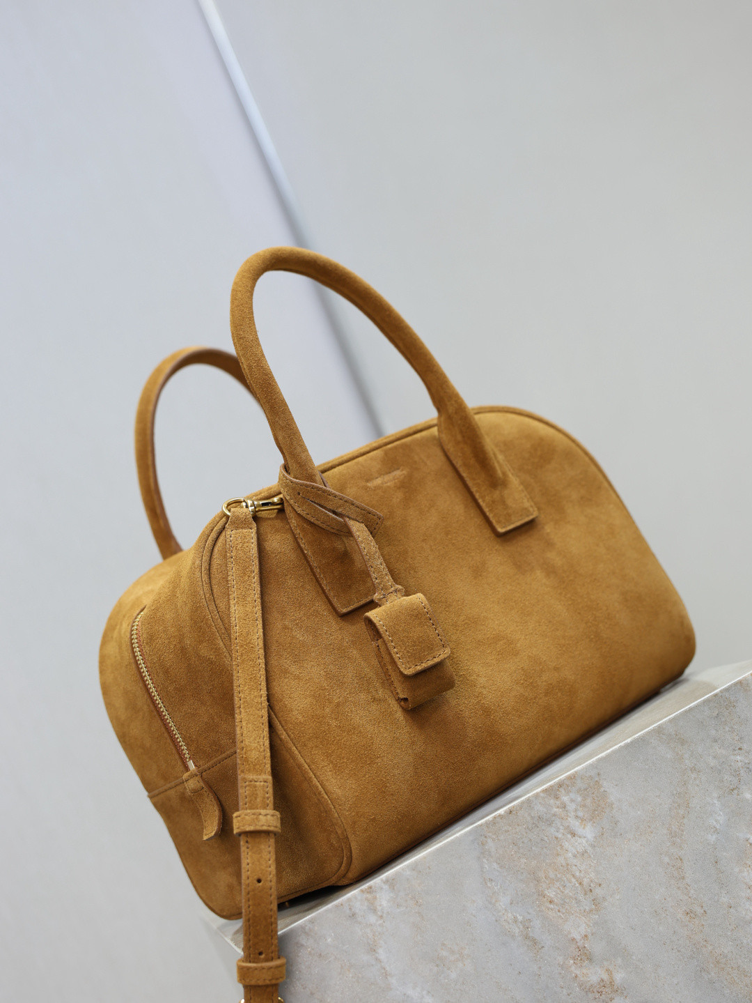 Y51 SAC DE JOUR Small Boston in Suede 27x18x15cm