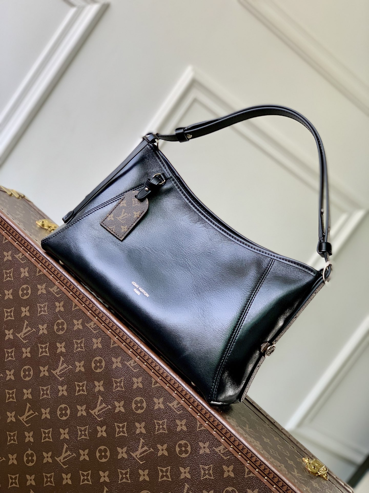 LV CARRYALL EAST WEST Handbags M28160 19x10x36cm